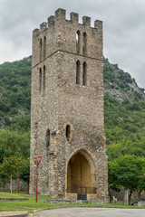 Fototapeta na wymiar Tour Saint Michel à Tarascon-sur-ariège
