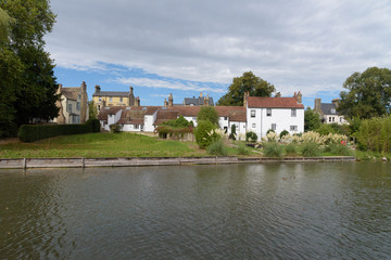 Fototapeta na wymiar White cottages in Cambridge