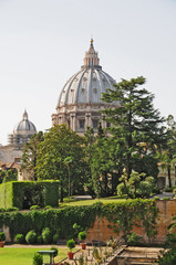 Roma, città del Vaticano - Giardini e cupola