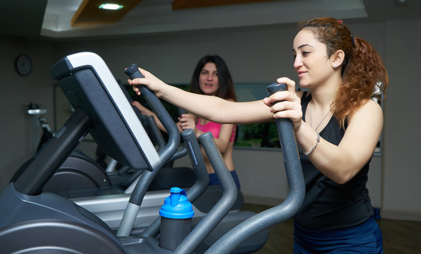 Ellipsoid Bilder Durchsuchen 1,132 Archivfotos, und