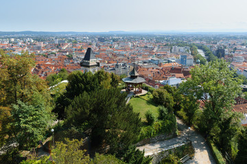 Fototapeta na wymiar View of the city of Graz from the Uhrturm