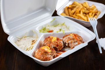 Falafel with vegetables