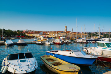 Obraz premium Łodzie na przystani, Chorwacja