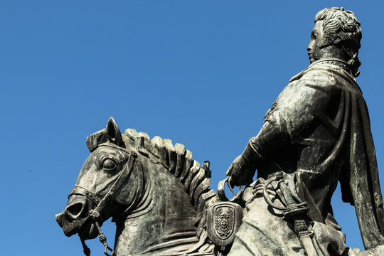 Est&aacute;tua na pra&ccedil;a XV no Rio de Janeiro