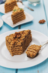 Dessert honey cake