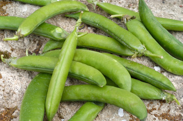 peas with a stone texture