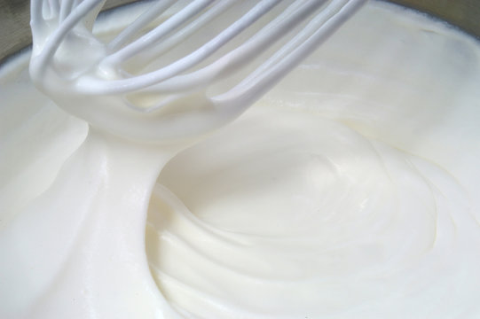 whipping cream manually