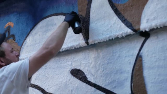 Graffiti Session Berlin &ndash; Medium shot 4