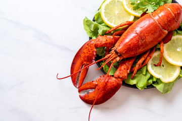 boiled lobster with vegetable and lemon