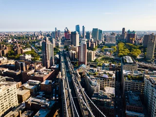 Fotobehang Luchtfoto van Brooklyn en Manhattan bridge in New York © creativefamily