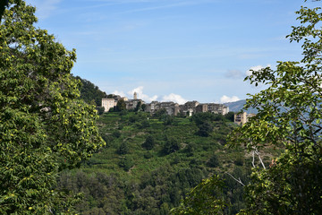 Fototapeta na wymiar Village de Piedicroce en Corse