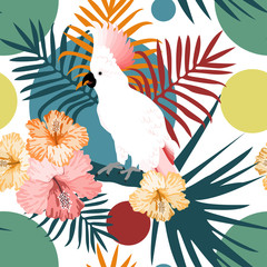 Tropische naadloze patroon met kleurrijke papegaaien, bloemen en bladeren. Zomer vector achtergrond. Textieltextuur