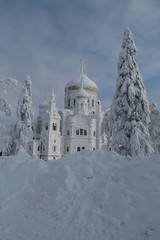 Fototapeta premium church in winter