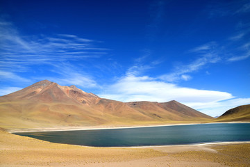Fototapeta na wymiar Laguna Miniques or Miniques Lake with Cerro Miscanti Volcano in the Backdrop, Antofagasta Region of Northern Chile 