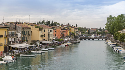 Fototapeta na wymiar Canal Peschiera