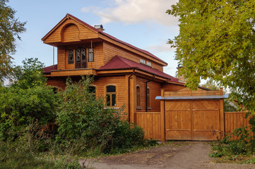 Fototapeta na wymiar Beautiful new wooden house