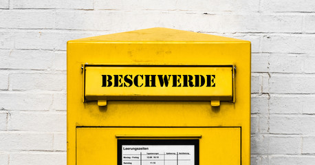 Beschwerde Briefkasten Einwurfschlitz