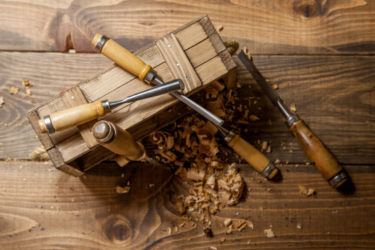 Caja de herramientas con formones