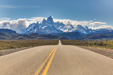 Zelfklevend Fotobehang Cerro Chaltén Access road to Los Glaciares national park in Patagonia