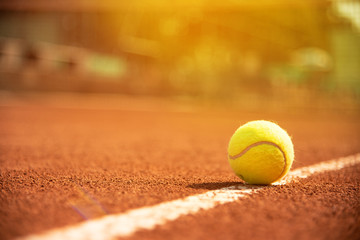Tennis Tennisball am Tennisfeld