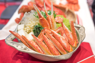 Food served in a pot Japan of the crab