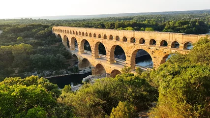 Keuken foto achterwand Pont du Gard Pont du Gard in de rivier de Gardon, Zuid-Frankrijk