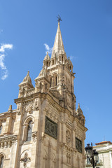 Fototapeta na wymiar Torres de la iglesia de San Juan de Sahagún en Salamanca