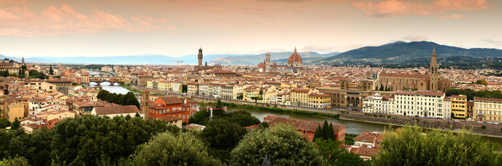 Fototapeta na wymiar Cityscape of Florence in Italy, as seen from Piazzale Michelangelo.