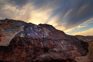 Obraz premium Petroglyps/hohokam rock art in the sonoran desert, Arizona