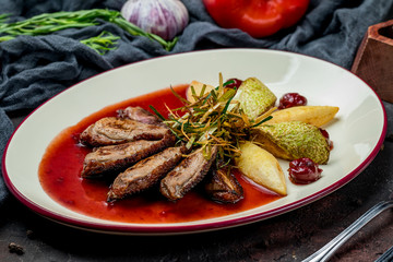Duck breast with berry sauce