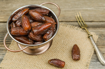 Dried dates