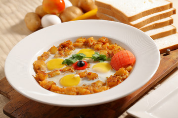 kids breakfast omelette bread potatoes