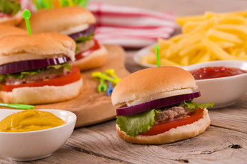 Mini burgers.