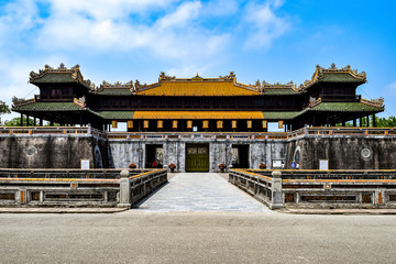 フエ　王宮門
