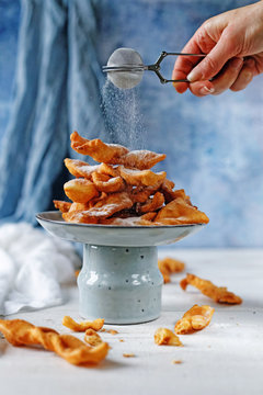 Angel wings with mascarpone cheese