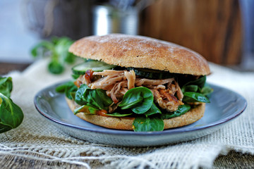 Pulled pork sandwich