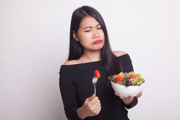 Asian woman hate salad.