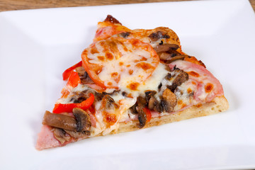 Pizza with ham