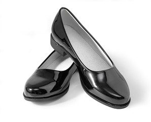 Female lacquered black  shoes