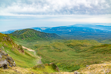 Naklejka premium 初秋の山