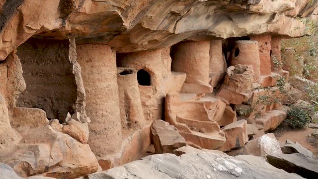 Grotte aux greniers de Nagou - Tandjouare - Togo - Nok