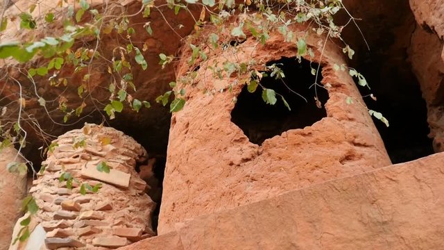 Grotte aux greniers de Nagou - Tandjouare - Togo - Nok