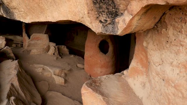 Grotte aux greniers de Nagou - Tandjouare - Togo - Nok