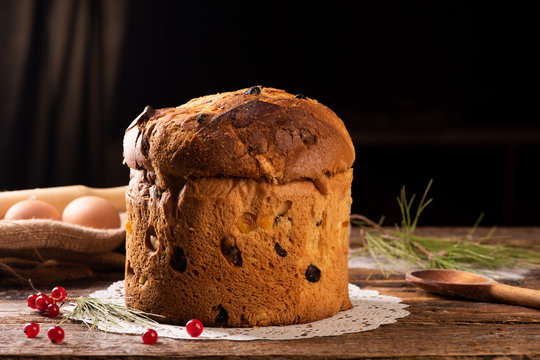 Italian Christmas cake. Panettone