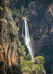 Cascada de la Osera, la mas alta de Andalucía, producida por el río Aguascebasen, las sierras de Cazorla, Segura y Las Villas.