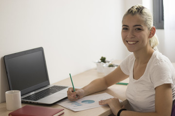 Obraz premium young student girl in the room