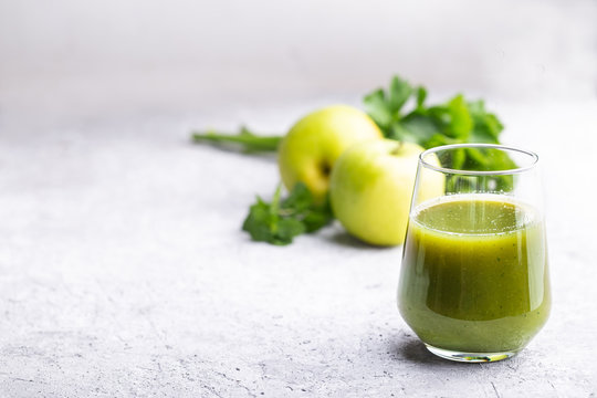 Green smoothie of apple, celery and mint