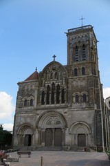 Fototapeta na wymiar Basilika Ste-Marie-Madeleine in Vézelay, Burgund