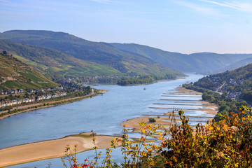 Aussicht ins Rheintal von Burg Stahleck aus nach Süden