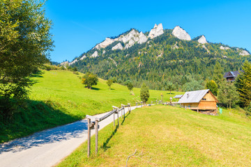 Rural road to Trzy Korony (Three Crowns) on sunny autumn day, Pieniny Mountains, Poland © pkazmierczak